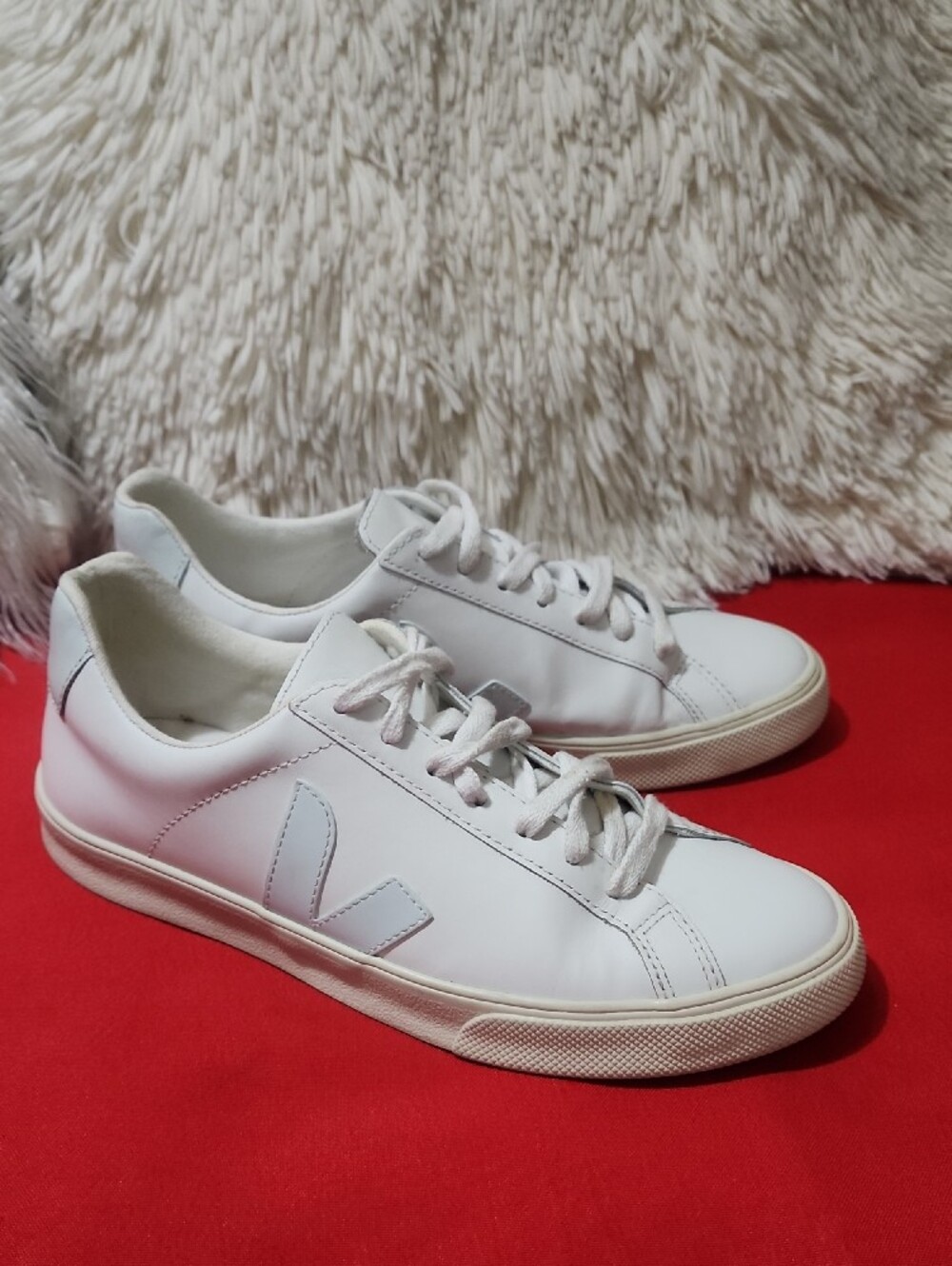 Veja Esplar White Leather Low-Top Sneakers with Pale Blue Logo - Picture 5 of 13